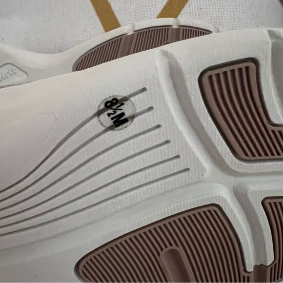 Easy Spirit x Denise Austin EasyWalk EMOVE Walking Shoe US 8.5 NEW MSRP $89 - Picture 8 of 9